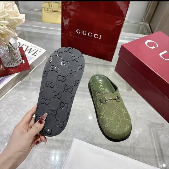 Gucci Women's GG Supreme Horsebit Slip-in Mules - Picture 5 of 8